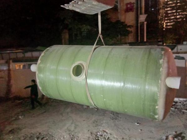 双鸭山资阳市外环路凯旋国际化粪池安装现场
