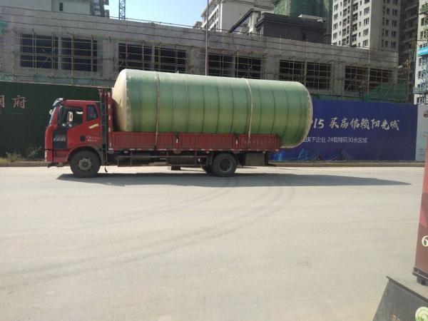 双鸭山西昌阳光城玻璃钢化粪池安装